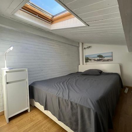 La Maisonnette De 格吕桑 外观 照片